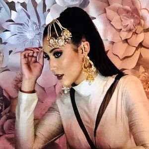 Meet your Posher, Saira